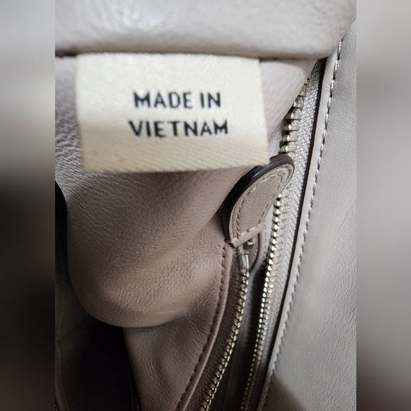 Coach Bags - Picture 7 of 9